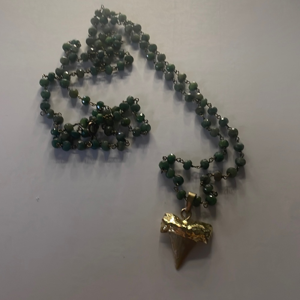 Jade tooth necklace